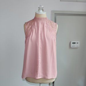 NWT BB Dakota Lace Sleeveless Blouse